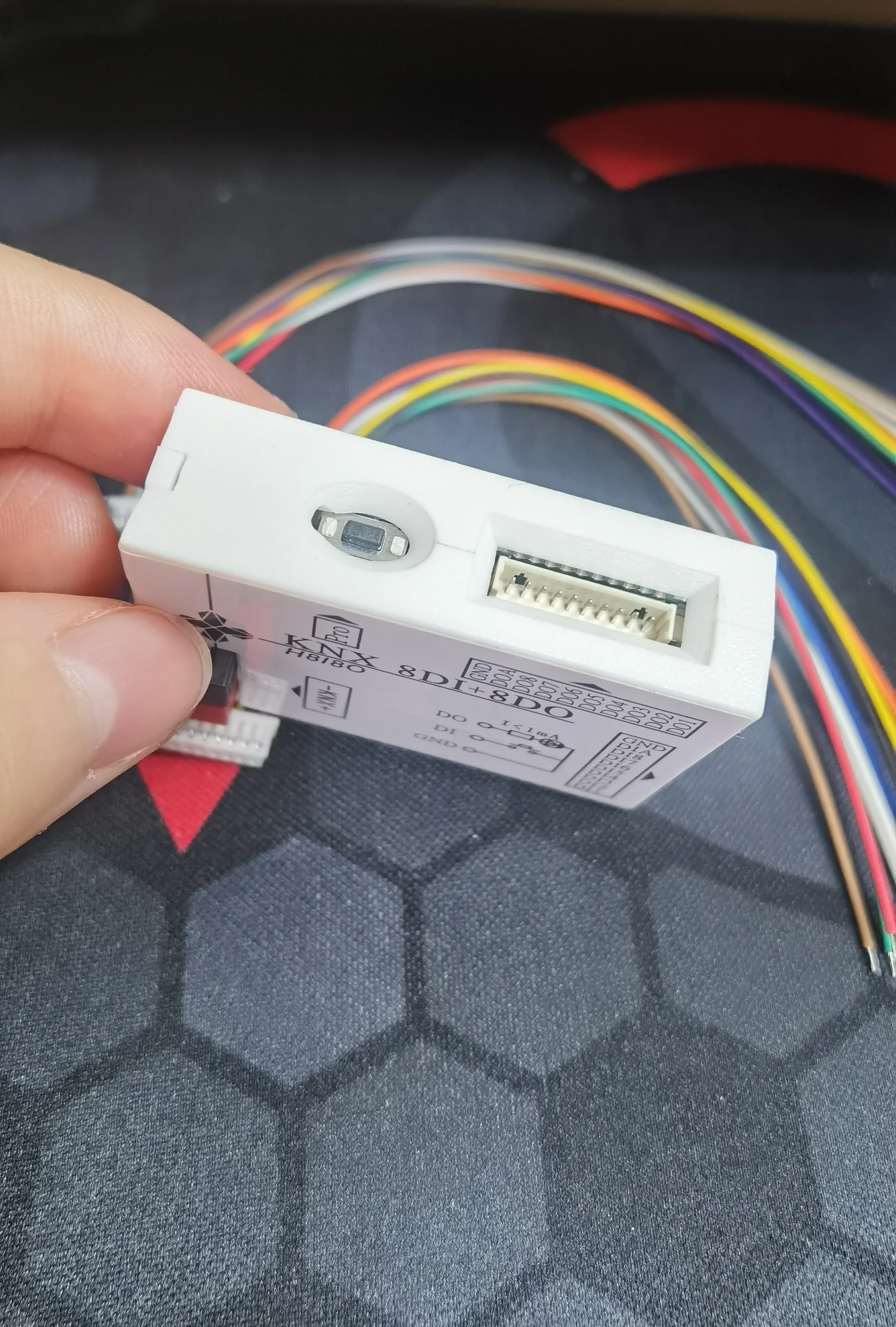 

KNX Input and Output Module KNX 8DI+8DO H8I8O