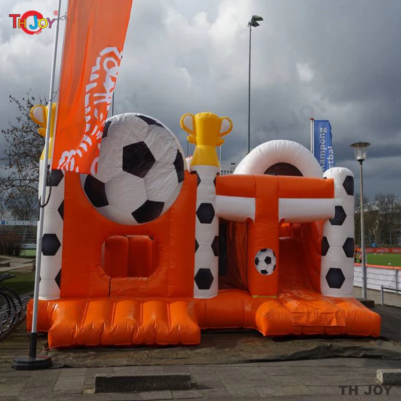 Newest Design Inflatable Jumping House Football Castle Soccer Bouncy Castle with Slide