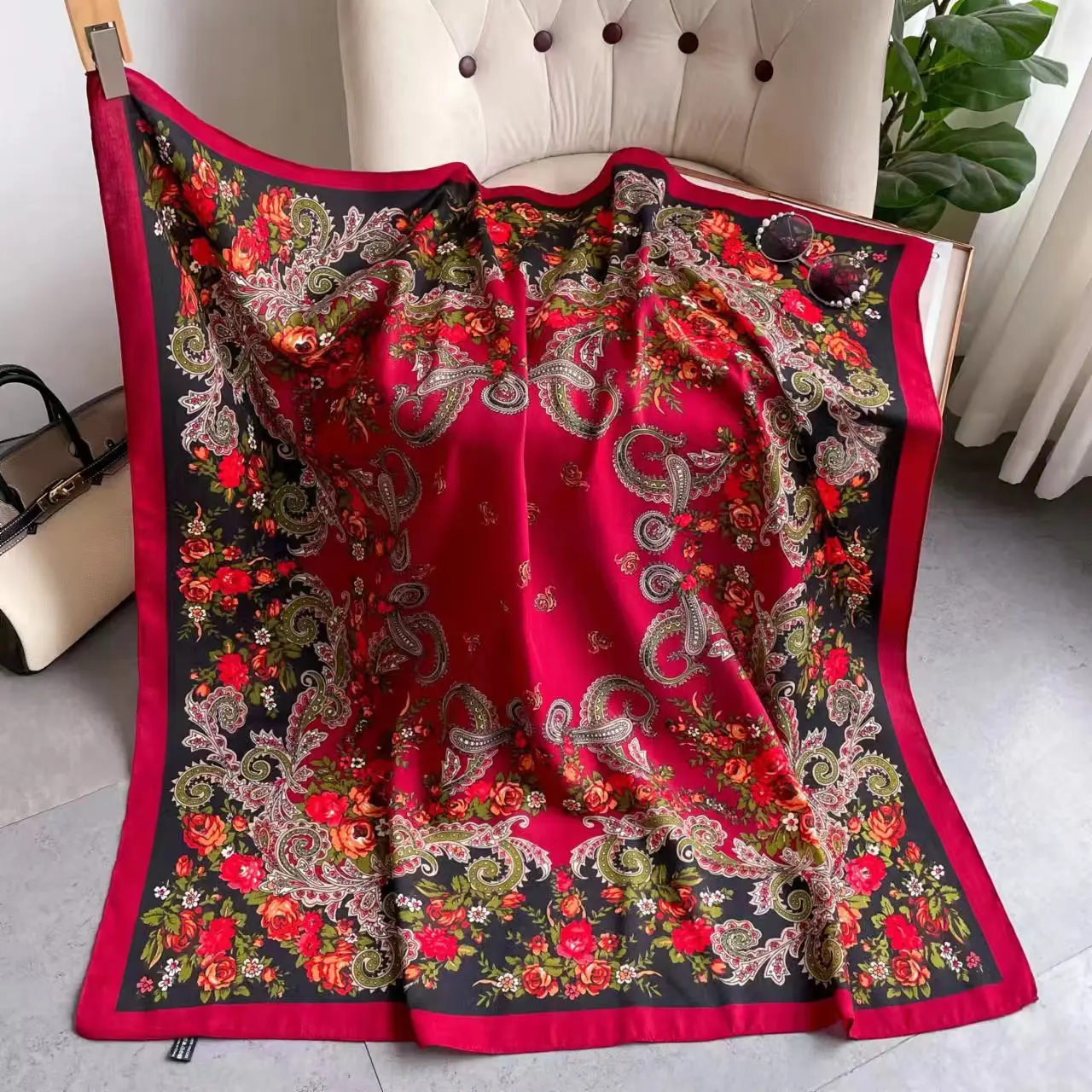 110*110cm Russian Style Square Bandana Scarf Women Luxury Floral Print Traditional Shawl Ukrainian Shawls Babushka Head Wraps