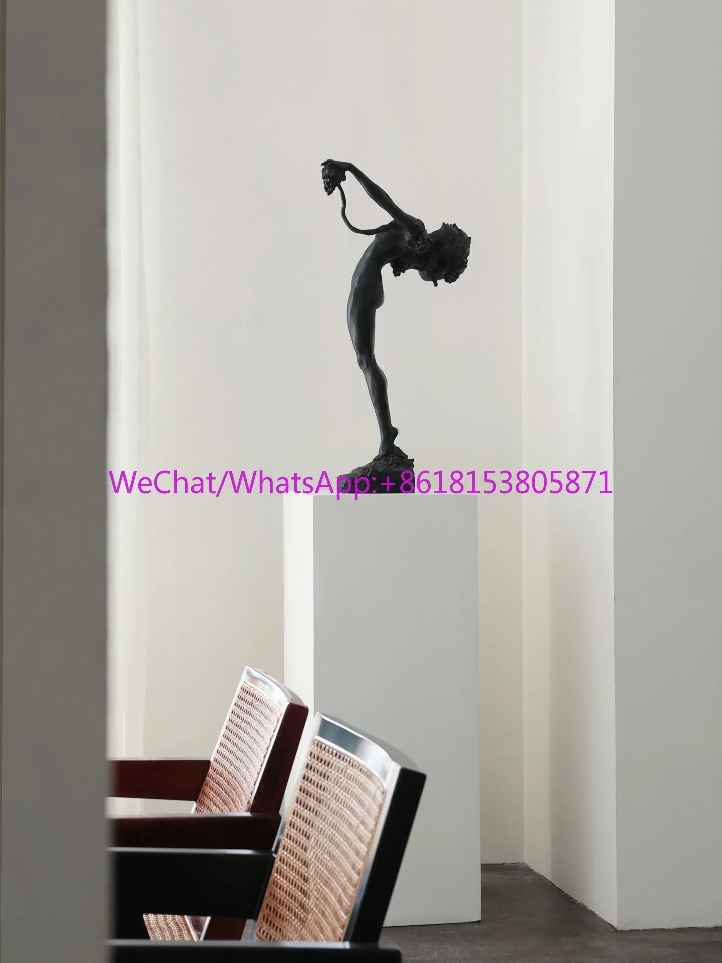 Classical figure sculpture medieval art antique copper resin light luxury ornament