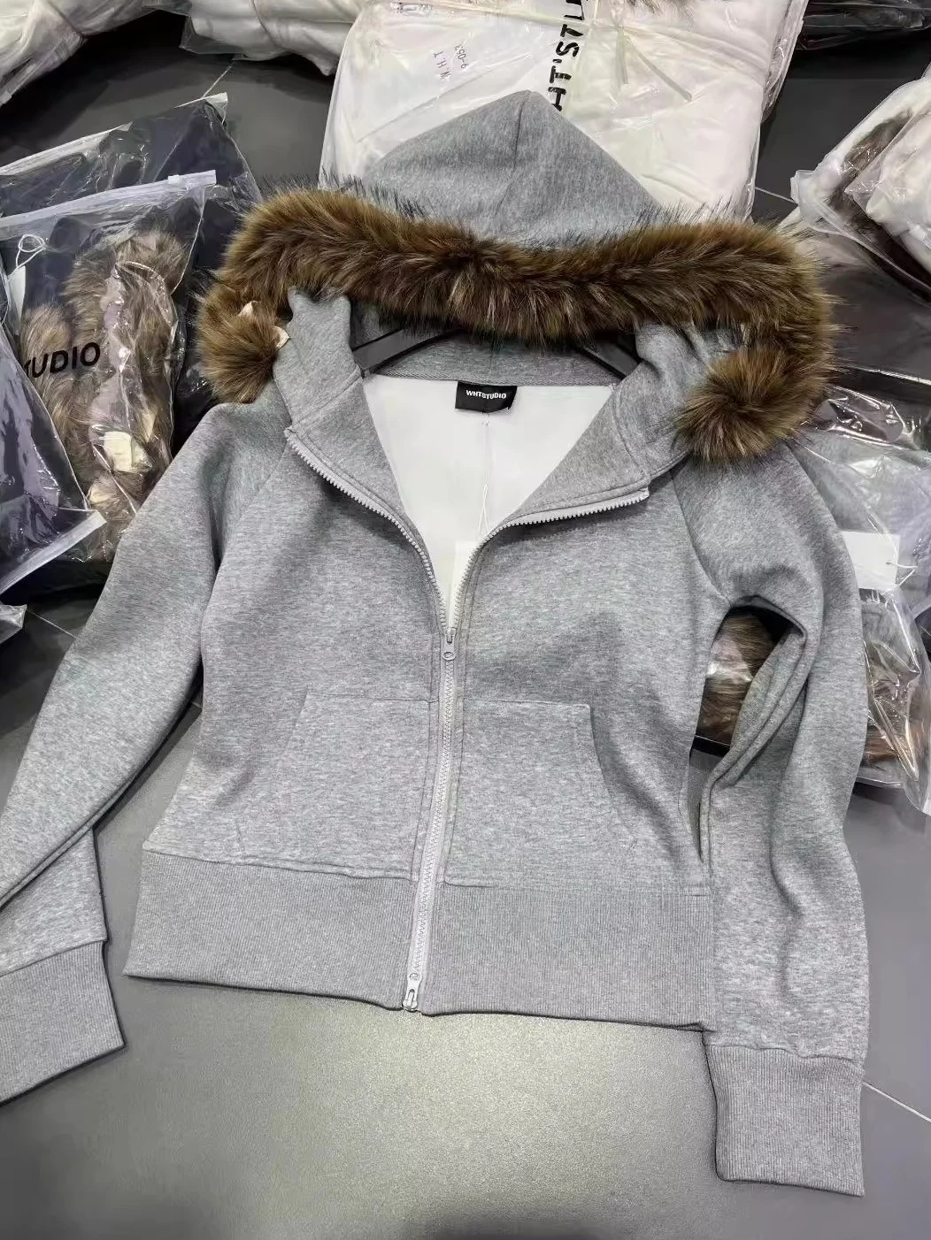 

Slim Fit Hooded Fce Jaet Coat American Retro Sle Women's Cardigan Sweater with Fur Collar Autumn Winter New Arrival