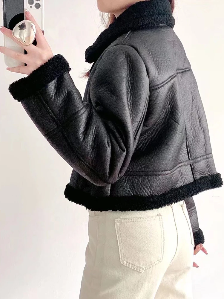 Vintage Women Faux Leather Fleece Jackets 2023 Autumn-Winter Fashion Ladies Warm Short Jacket Motobiker Female Chic Outerwear