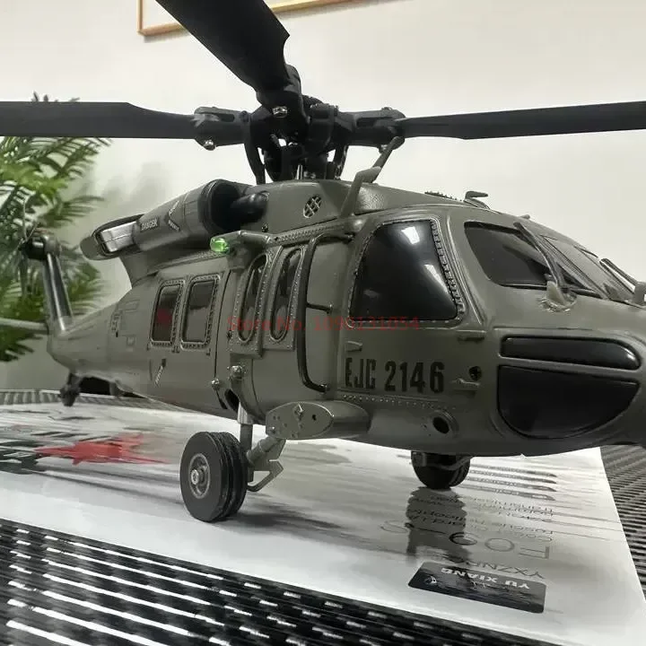 Black Hawk Remote Controlled Aircraft, RC Helicopter, Dual Brushless Motor, Rtf Toy, Utilitário 3d6g, Presentes de Moda, Yxznrc F09 Uh60