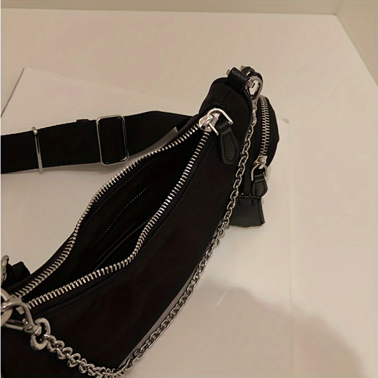 Vintage Embroidered Cross Shoulder Bag Chain Strap Punk Style Crossbody Handbag