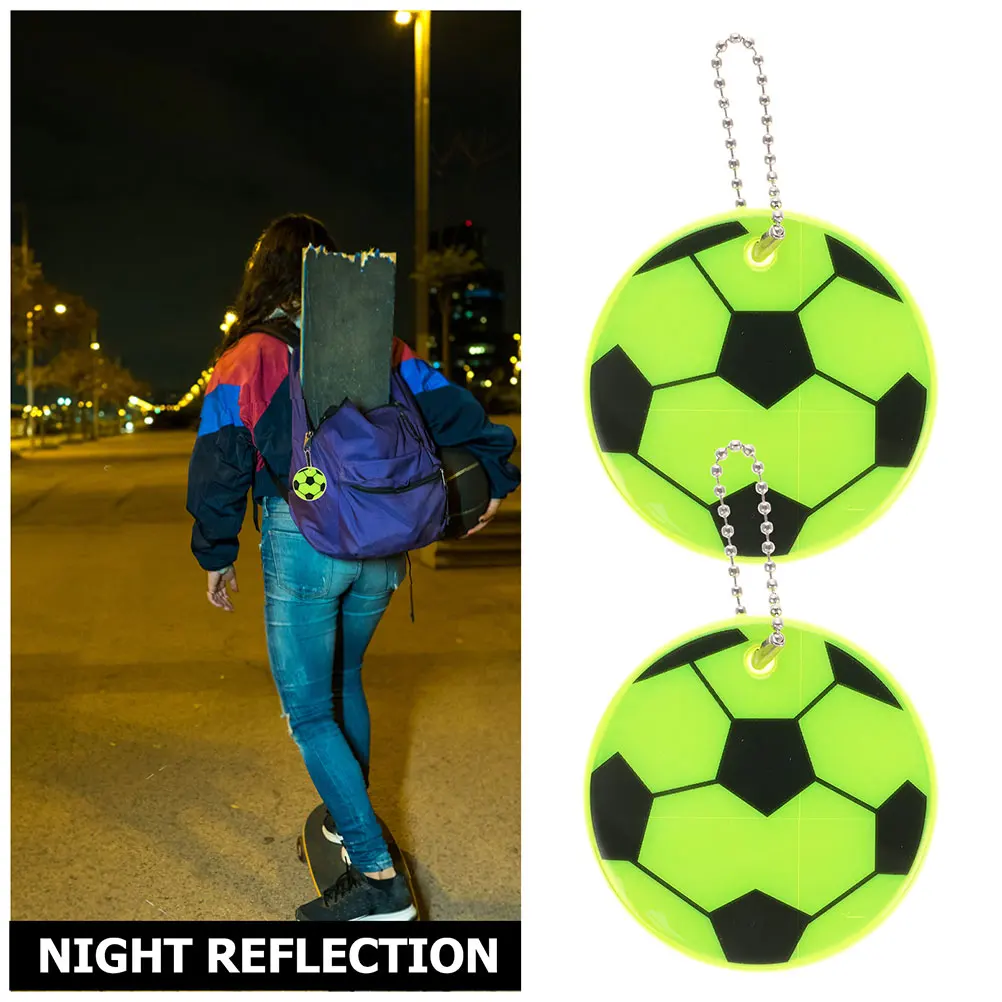 20 قطعة المعلقات عاكس كرة القدم الصغيرة لحقيبة الظهر حمل حقيبة السلامة في الهواء الطلق الطلاب اكسسوارات فريق الرياضة ديكور