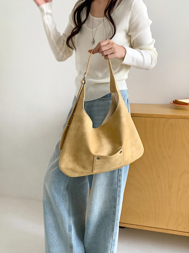 

Large Capacity Tote Shoulder Bag New Half Moon Underarm Bags for Women Handbags Commuting Shopper Soft PU Leather Purses