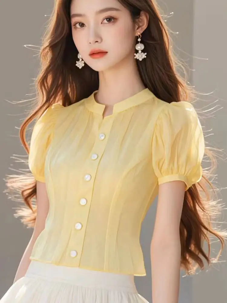 เสื้อเชิ้ตแขนสั้นสีเหลืองสําหรับผู้หญิงฤดูร้อนใหม่เอวสั้นสไตล์ชีฟองด้านบน