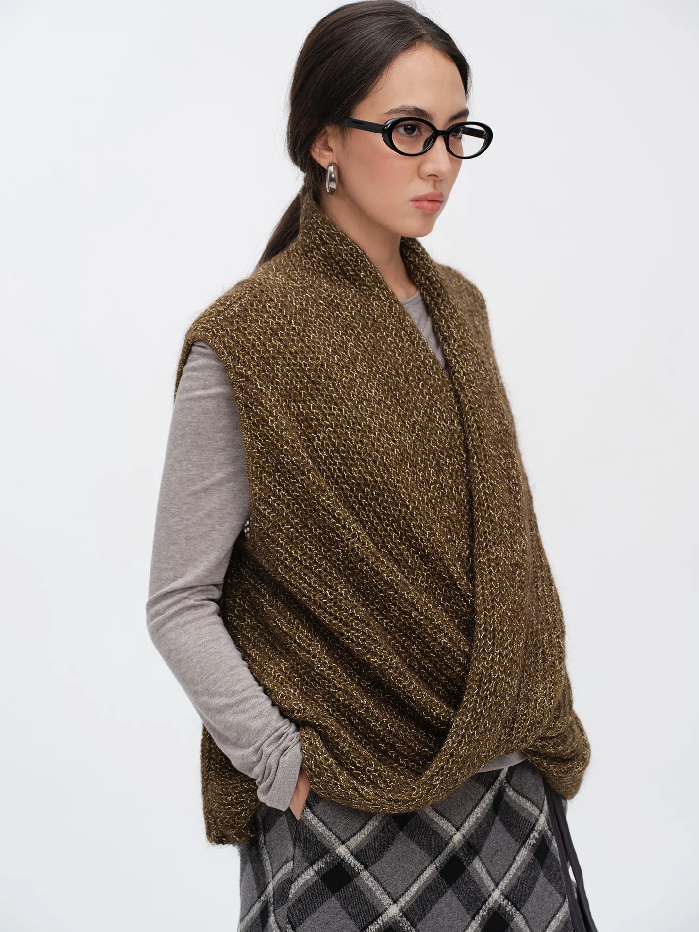 

Женский вязаный жилет Lingli из смесовой шерсти альпака с перекрестным дизайном, свободный крой, V-образный вырез, однотонный, осень-зима