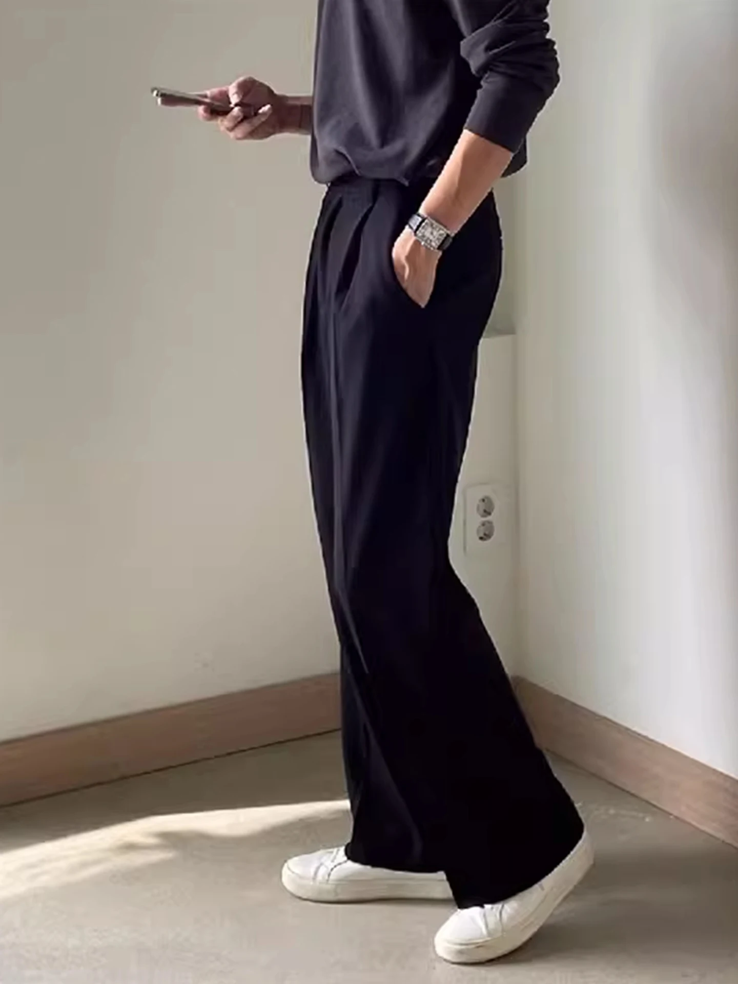 

Fashionable Korean Style Men's Casual Suit Pants Smooth Drapey Waist-Cut Pleats Wide Leg Straight Loose Fit Youthful Popular ...