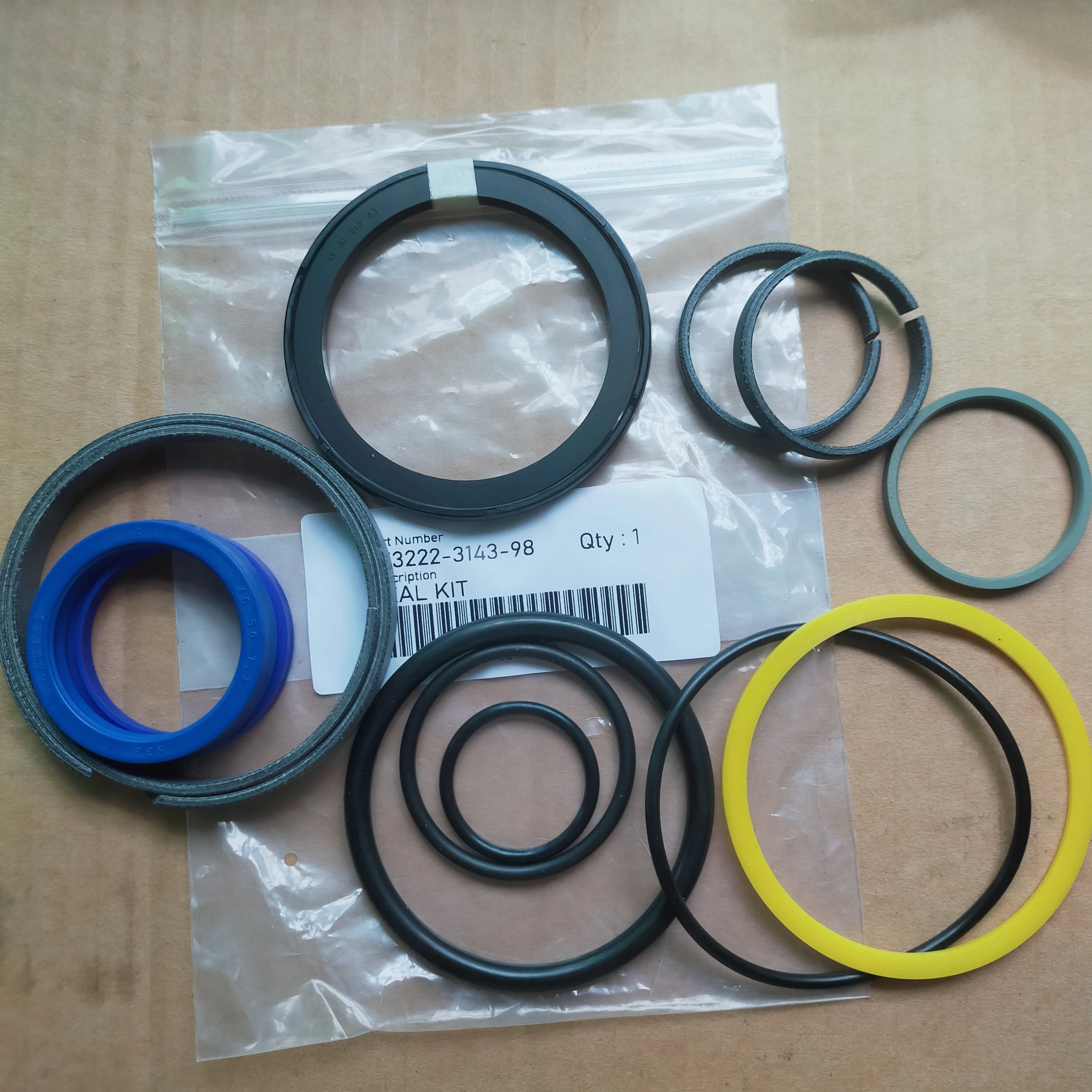

3222314398 Cylinder Seal Kit for Epiroc Drilling Boomer K41 COP 1238 COP1532 COP1638 Seal 3222 3143 98