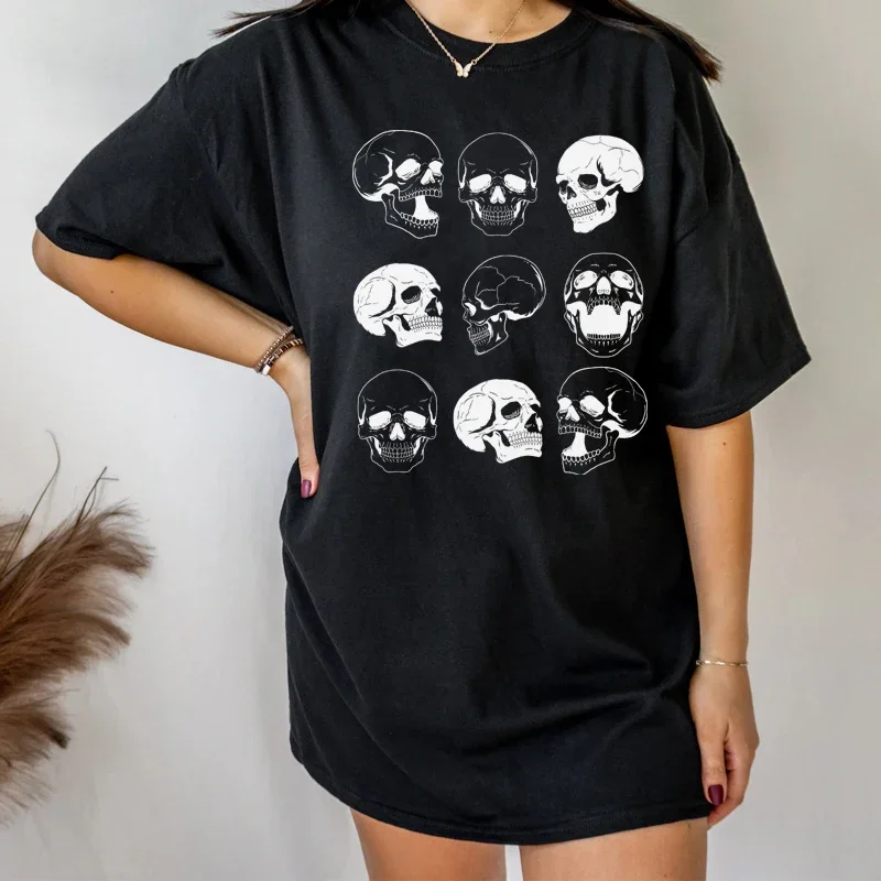 Skull Print Black T-Shirts for Women Short Sleeve Loose Grunge Gothic Tshirts Funny Spooky Horror Tee Shirt Case Halloween Tops