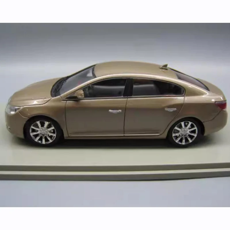 

Роскошный масштаб 1/43 2011, модель LaCrosse из смолы, модель автомобиля, классический сувенир для взрослых, подарок, статический дисплей