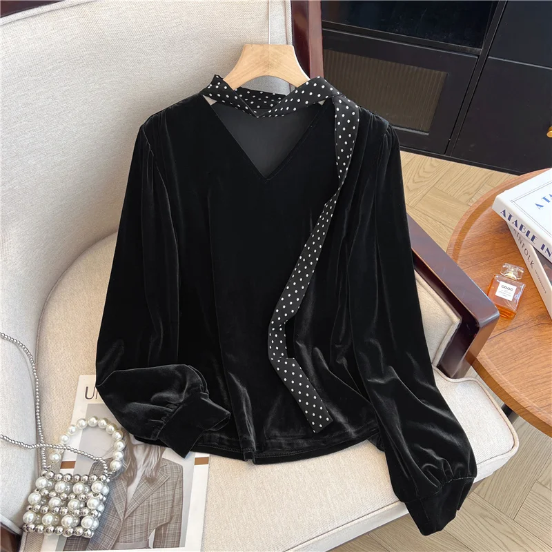 

Women Black Goth Velvet Blouses Shirts Y2k 90s Vintage Elegant Ladies Top 2000s Puff Sleeve V-Neck Shirt Fashion Clothes Autumn