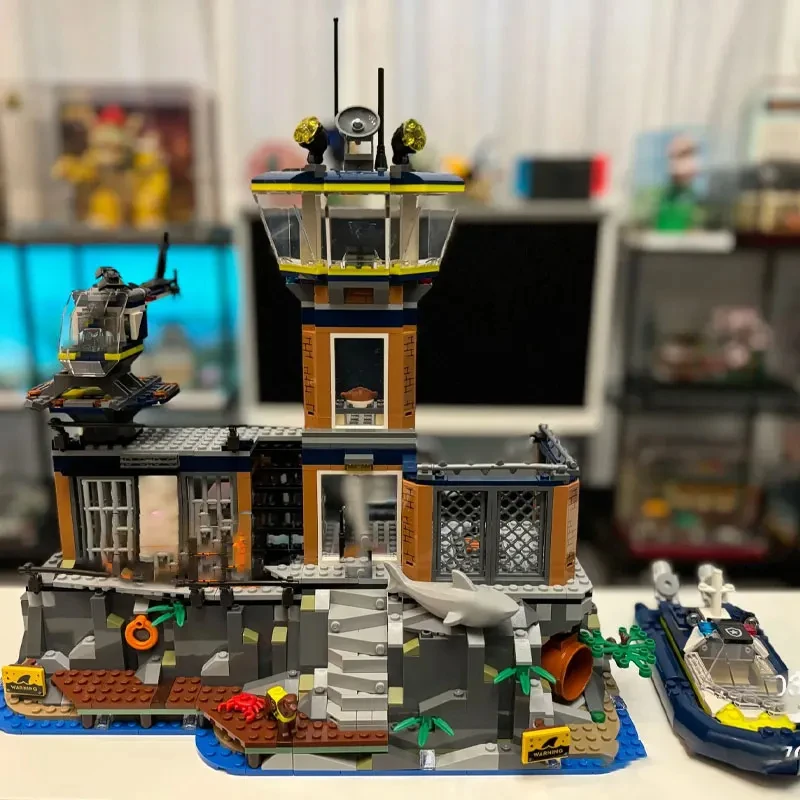 980PCS Stadt Serie Meer Gefängnis Insel Polizei Schnellboot Montage Bausteine Ziegel Spielzeug