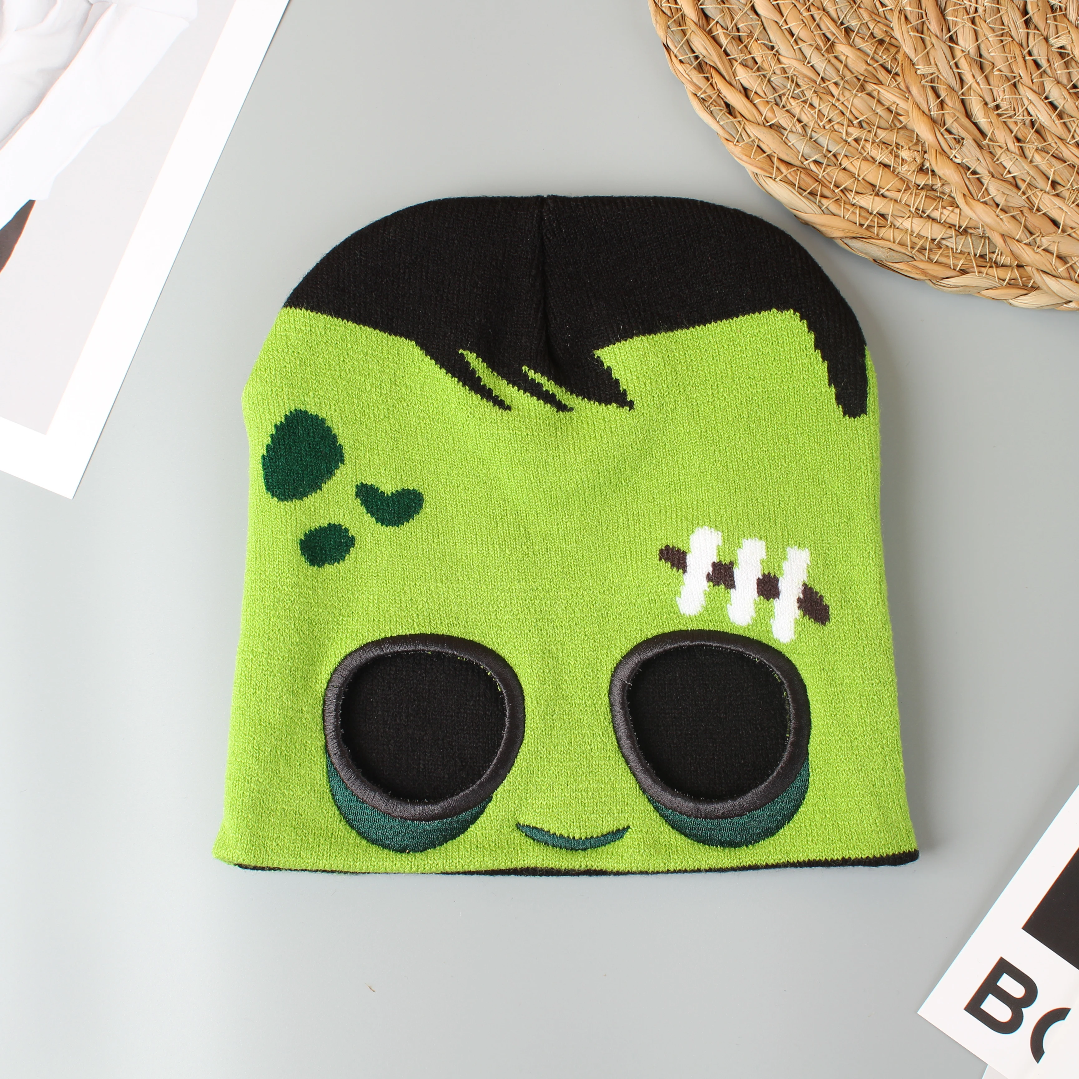 Halloween lustige und personalisierte Cartoon-Kostüm-Pullover-Strickmütze, warme Wollmütze für Herbst und Winter