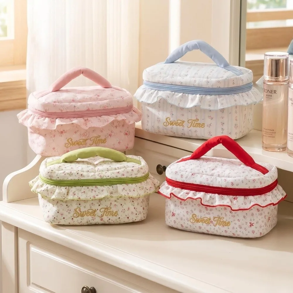 New Floral Print Cosmetic Bag Ruffled Large-Capacity Travel Toiletry Bag Portable Ultralight Storage Bag