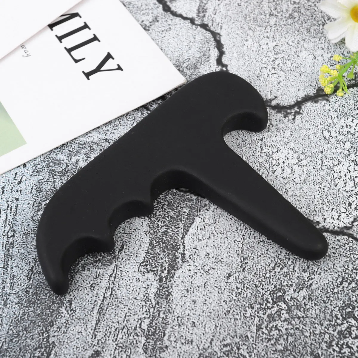 

2Pcs Premium Obsidian Gua Sha Plate Set Swallow-Tail Plus Heart Shape for Face Body Scraping Therapy Refreshing Comfortable