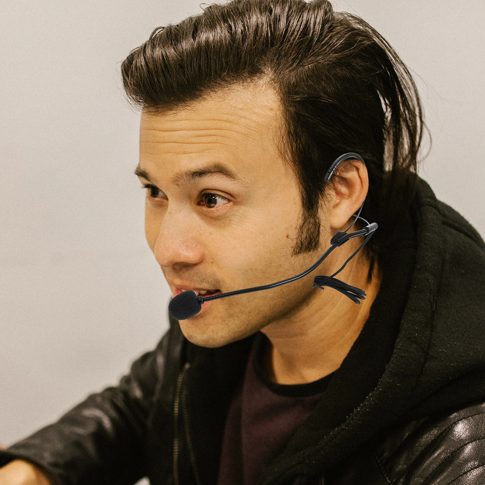 

Headset Microphone Ultra-Thin Lightweight Ear Mount For Singing Speaking Stage Performance Wired Mic Teachers Presenters Actors