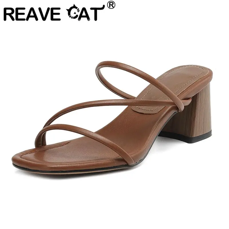 

REAVE CAT Стильные женские сандалии из овчины с квадратным носком на массивном высоком каблуке 6 см без шнуровки Мюли Мягкая модная повседневная женская обувь 40