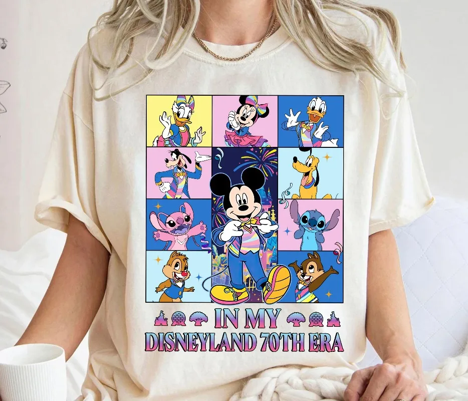 

Disney Mickey and Friends Castle Disneyland Platinum Celebration 1955-2025 Рубашка Микки и друзья в моем Диснейленде 70-летие эпохи