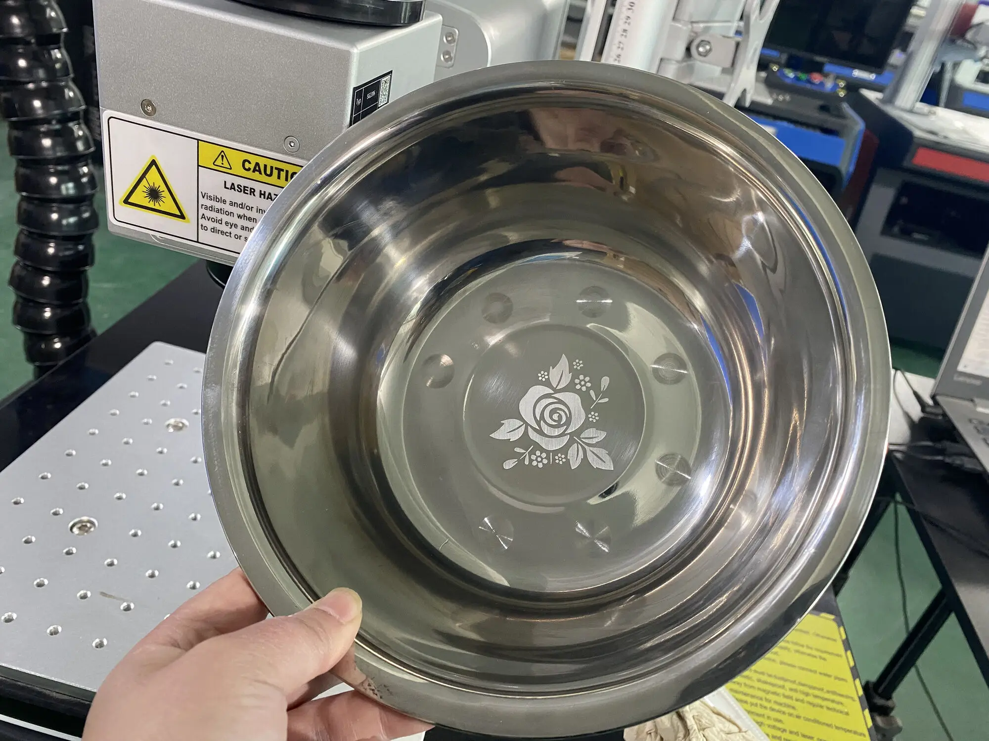 Hot 50W Handheld Marking Hines Gold Sliver Metal Fiber Laser Engraving Hine