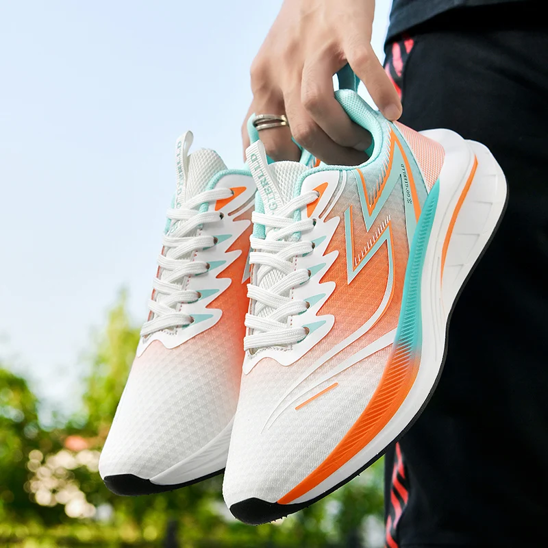 

Новые мужские кроссовки 2025 года, кроссовки, кроссовки, повседневная обувь Элегантный анти-запах Мягкий нескользящий уличный стиль Легкий вес