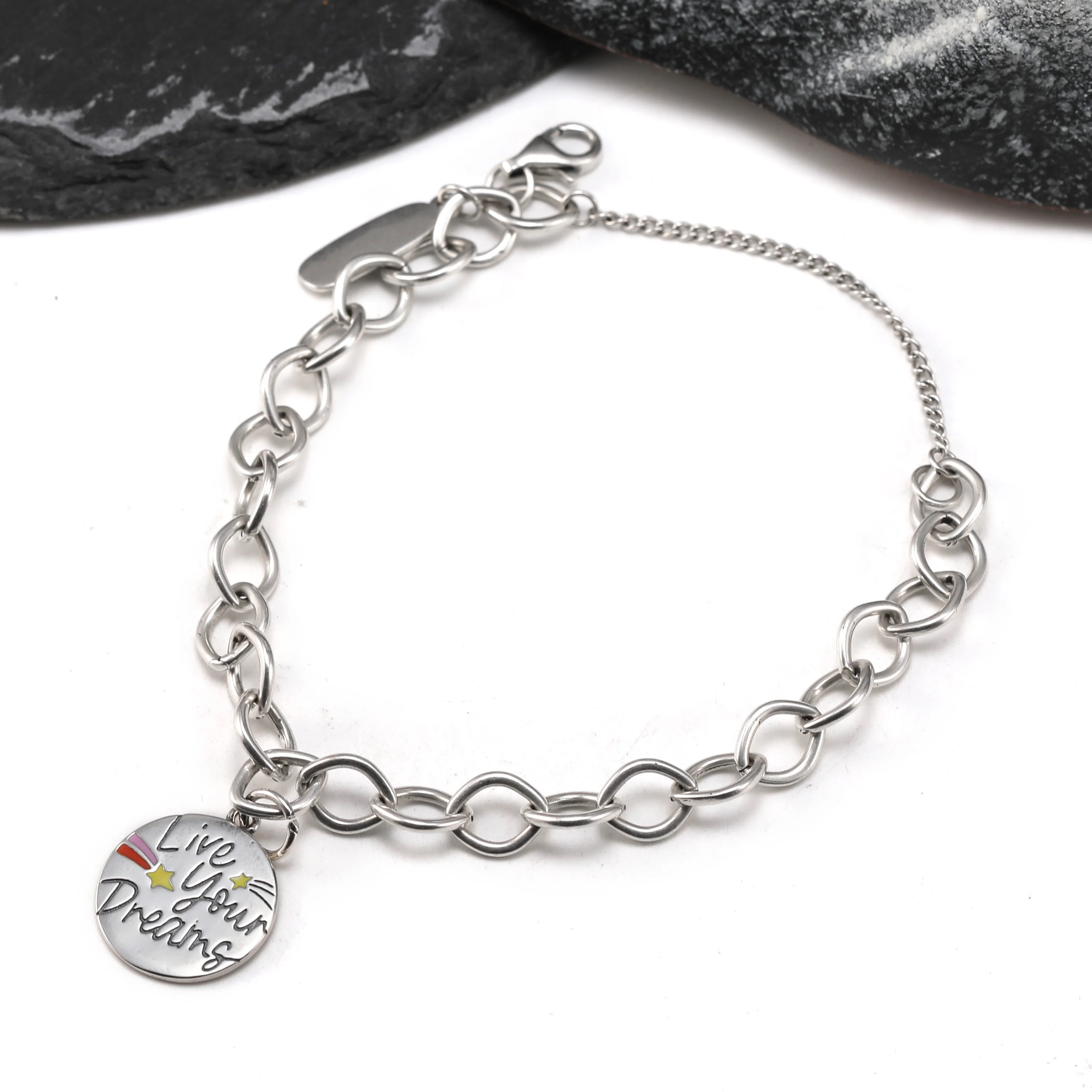 

Genuine 925 sterling silver James Avery Forged Link Charm Bracelet paired with the "Realize your dreams" pendant