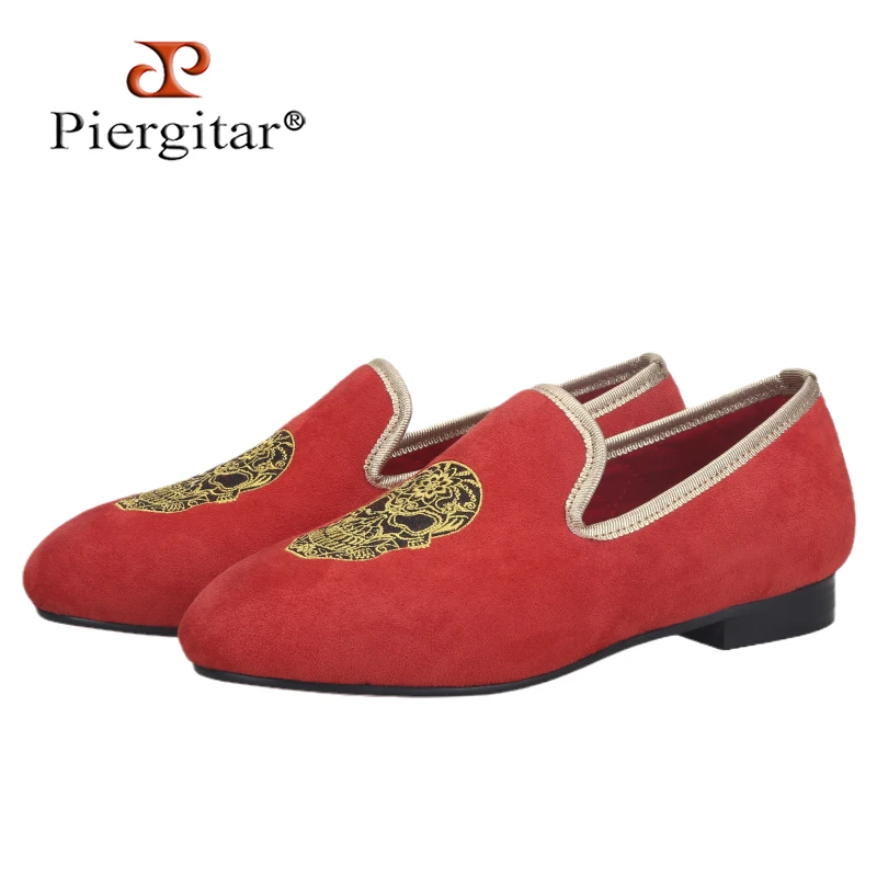 

Красная замшевая детская обувь Piergitar с вышивкой, детские лоферы без шнуровки для дня рождения и вечеринки, обувь для родителей и детей, доступны разные размеры