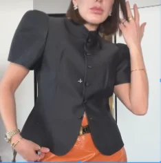 B black
