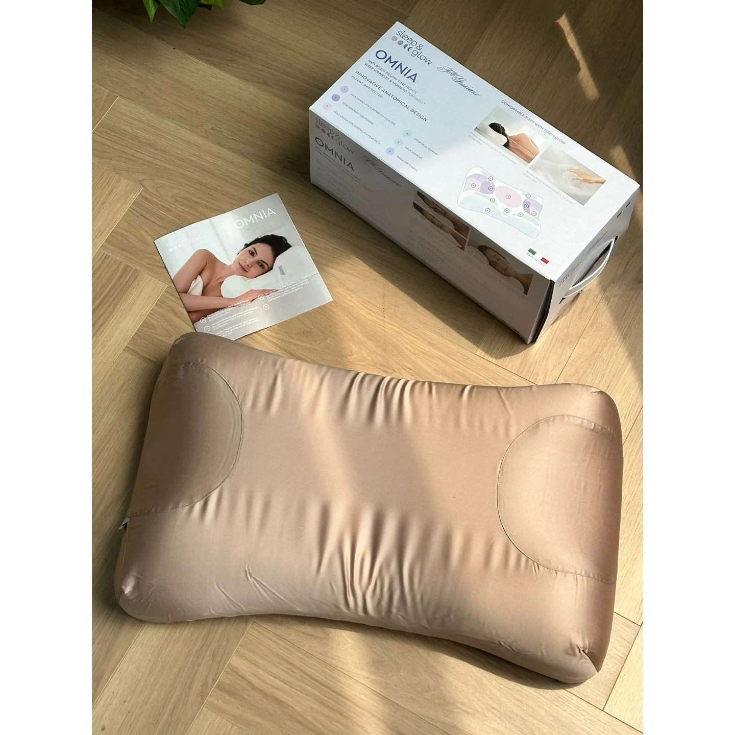 

Sleep&Glow Anti-Aging Beauty Pillow Fights Sleep Wrinkles Adjustable Memory Foam Luxury Century-old Brand F.L.G Holiday Gift