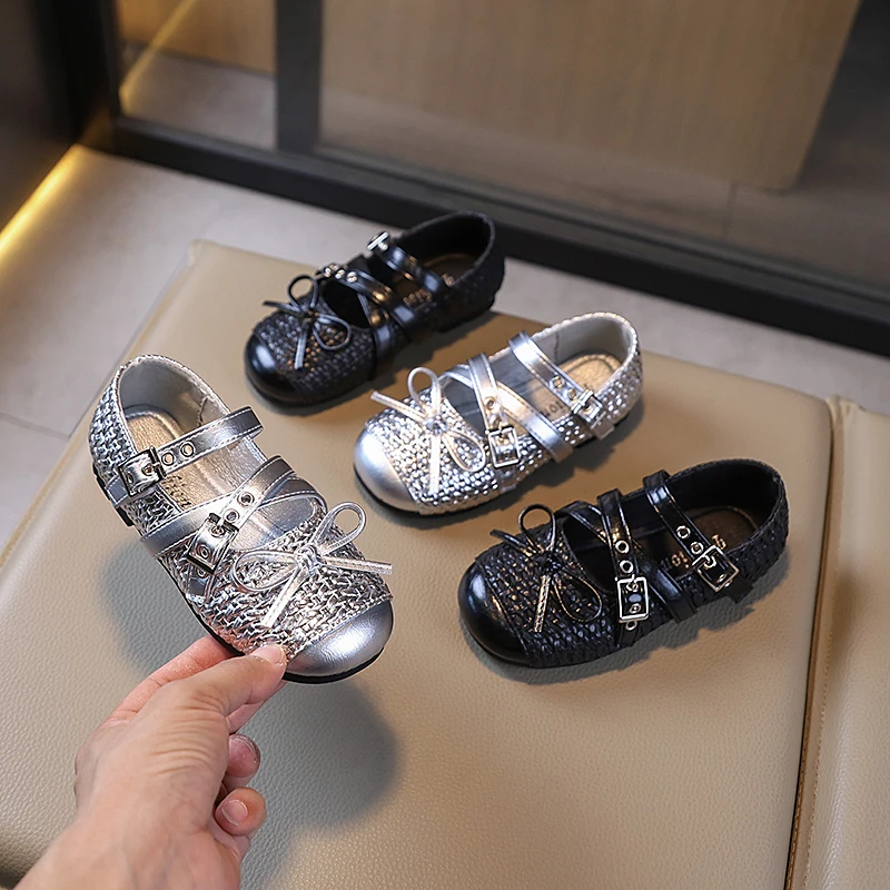 

2025 New Girls Leather Shoes with Bow-knot Children Flats Princess Shoes Anti-slippery Fashion Kids Performance Shoes