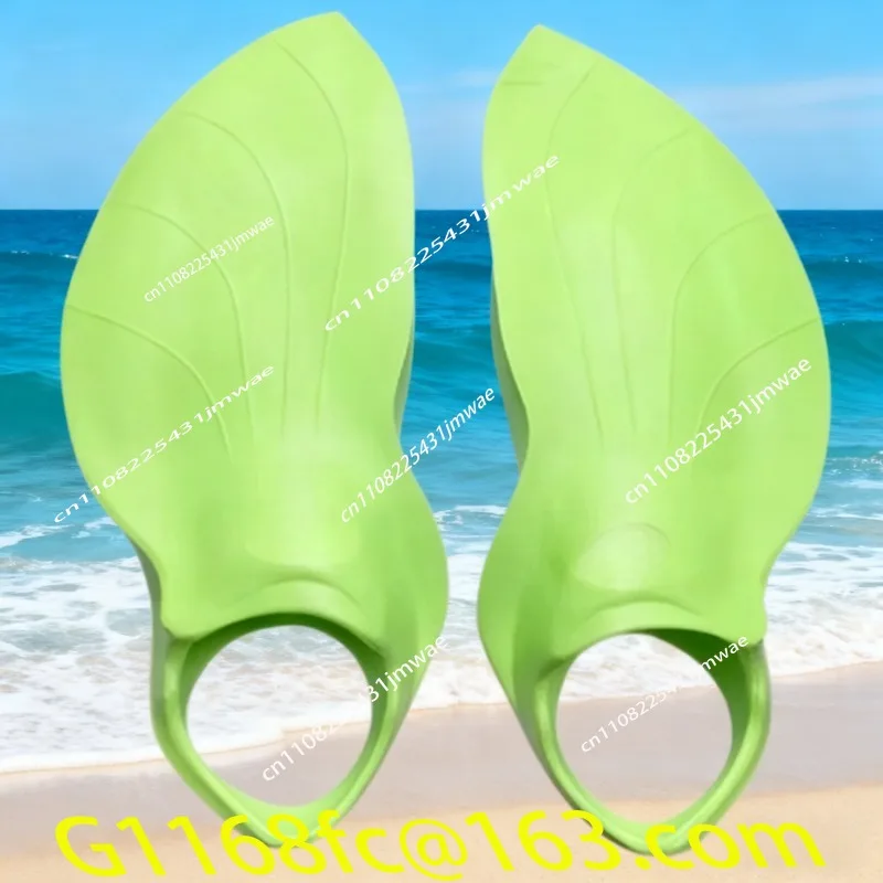 Swimming Flippers, Freestyle Professional Swimming Training Adults and Children Lightweight Large Buoyant Frog Shoes