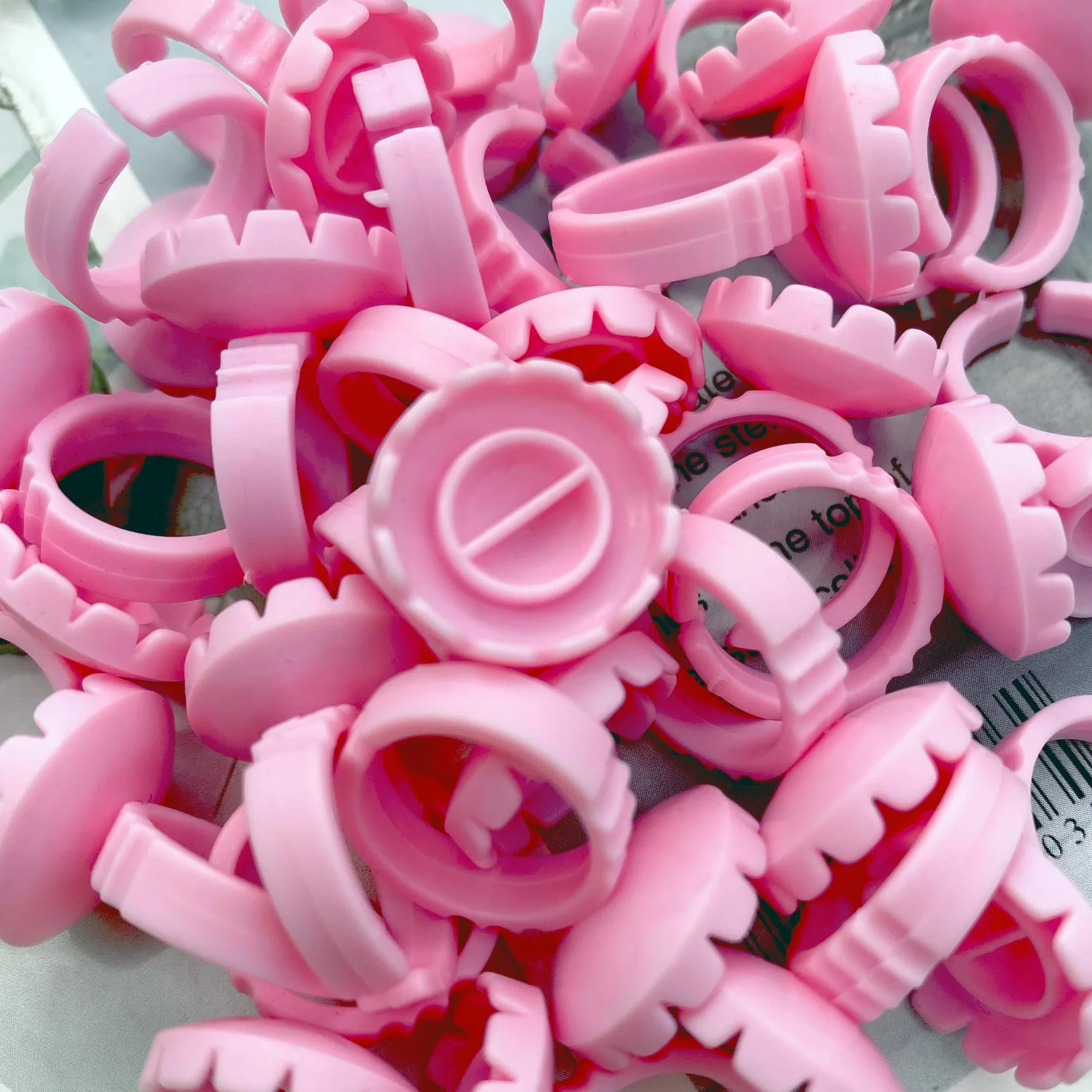 100Pcs Disposable Eyelash Glue Fan Cup Ring Holder Fllower-shaped Container Tattoo Pigment Eyelash Extension Tools Lash Supplies