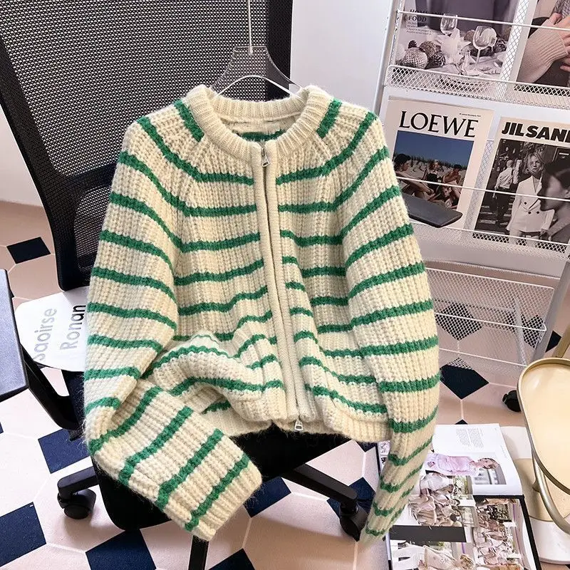 

French Retro Lazy Style Round Neck Soft And Sticky Striped Sweater Jacket For Women Autumn Winter High-end Loose Knit Cardigan