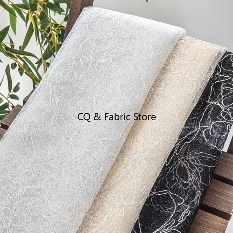 

Абрикосовая 3D вышитая сетчатая кружевная ткань с веревочной строчкой для традиционных платьев Cheongsam во дворе