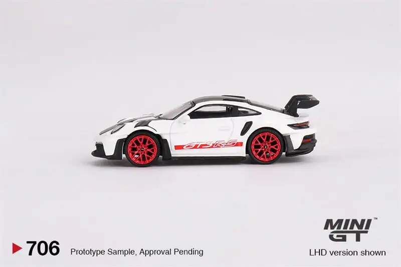 

**Предзаказ** MINI GT 1:64 GT3 RS Weissach Package Литая под давлением модель автомобиля