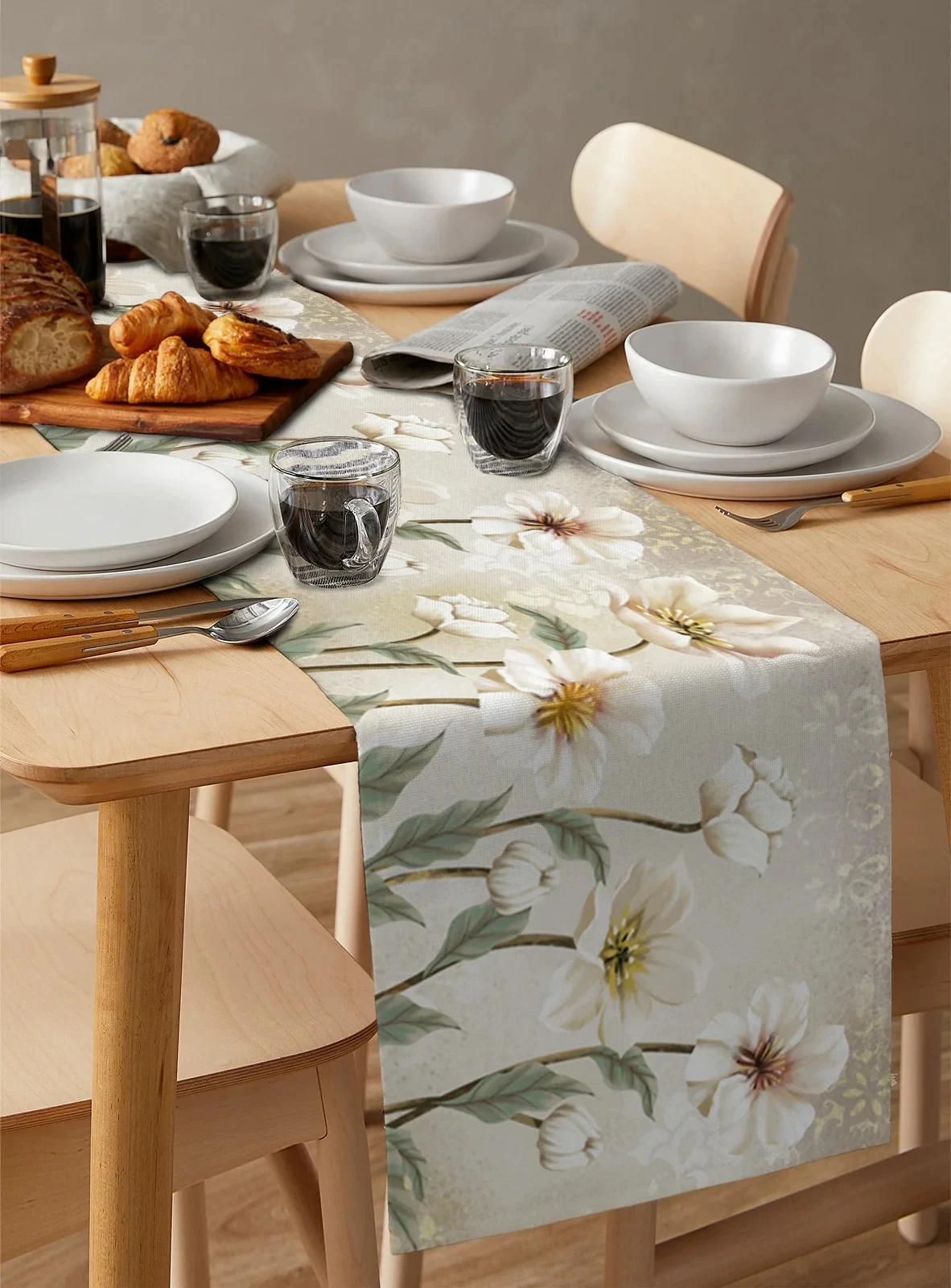 Spring Vintage Tulips Flower Linen Table Runner Summer Floral Dresser Scarf Table Decor Holiday Wedding Party Dining Table Decor