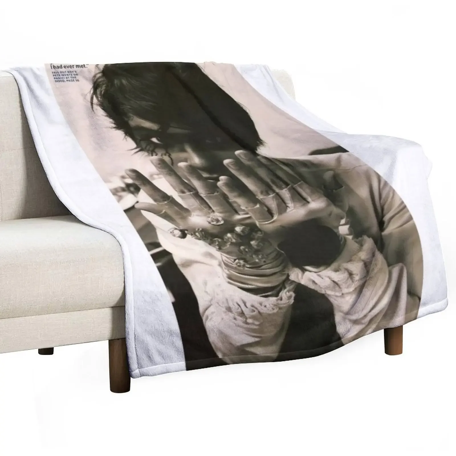 

ryan ross Throw Blanket Hairys Decorative Sofas Blankets