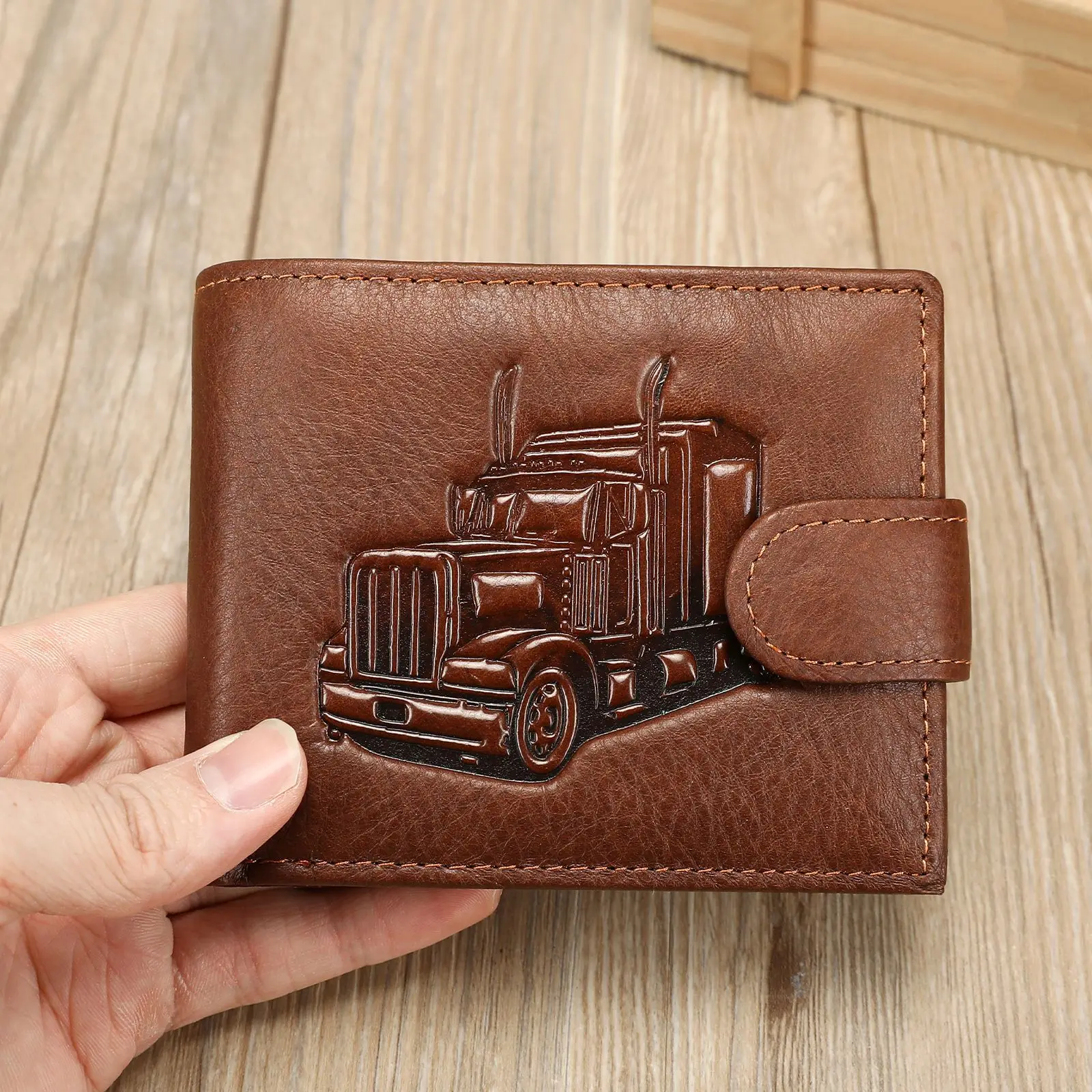 Genuine Leather Men's Wallet, Top Layer Cowhide, Personalized Embossed Short Wallet, Retro Leather Anti-Theft Money Bag