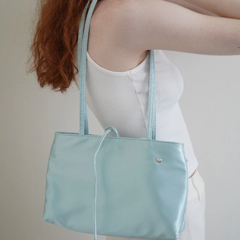 

The Same Shoulder Bag As Star Brand Light Luxury High-gloss Satin Bow Casual Commuting Versatile Shoulder Handbag Underarm Bag