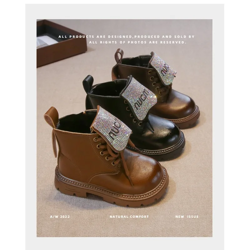 الأطفال أحذية بوت قصيرة غير رسمية 2025 الصيف سميكة سوليد النمط البريطاني أحذية واحدة العصرية الفتيان والفتيات أحذية بوت قصيرة