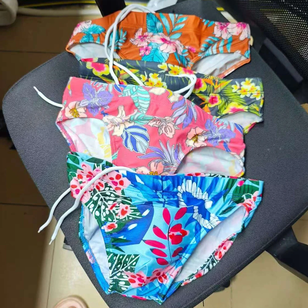 Flowers men's triangular print swimming trunks European and American low-rise cup swimming trunks hot spring beach BS405
