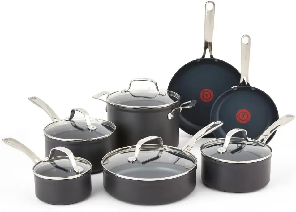 

Platinum Hard Anodized Nonstick Cookware Set 12 Piece Oven Broiler Safe 500F, Lid Safe 350F Pots and Pans, Dishwasher Safe Black
