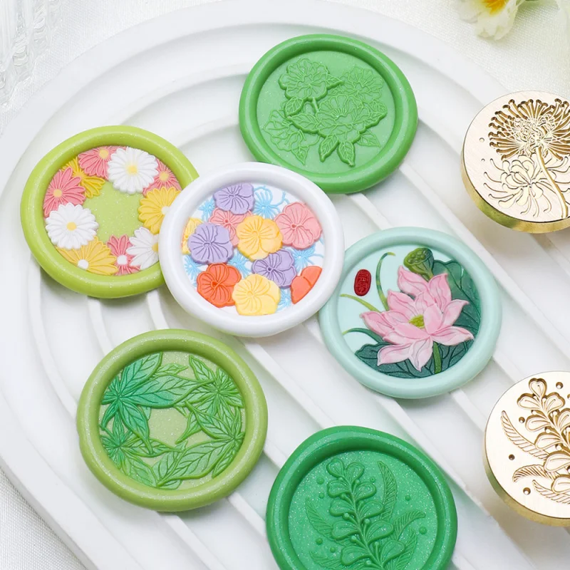 Mehrschichtige geschnitzte grüne Pflanze Serie 25 mm Gänseblümchen Pfingstrose Blume Schmetterling Liebe Blume Wachssiegel Stempelkopf Kupferkopf