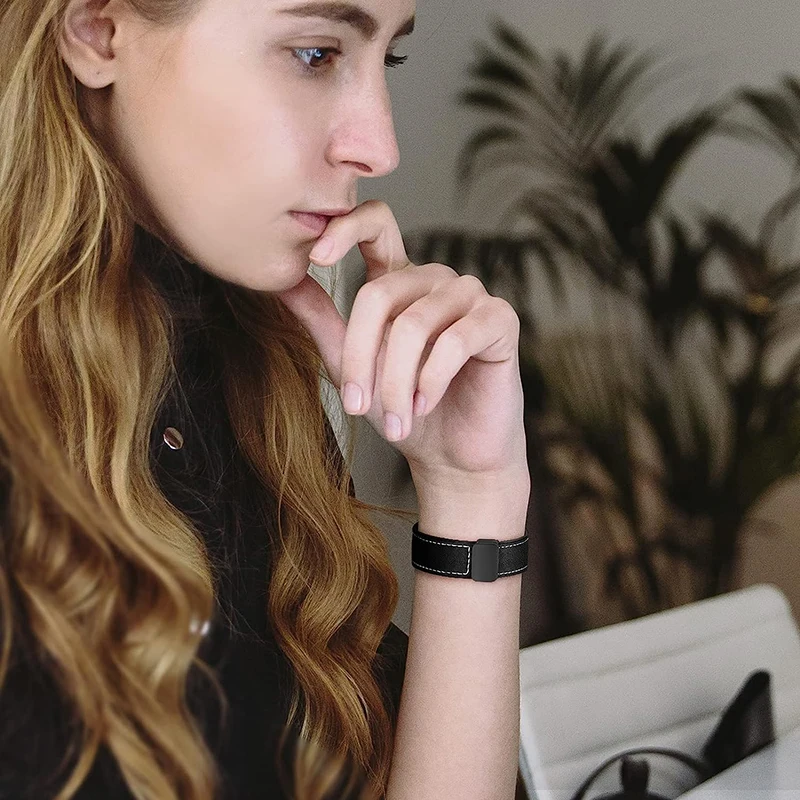 Magnetic Folding Buckle Band For Apple Watch 44mm 40mm 45/41/49mm 38/42mm Leather Strap iwatch Series Ultra 8 7 se 6 54 Bracelet