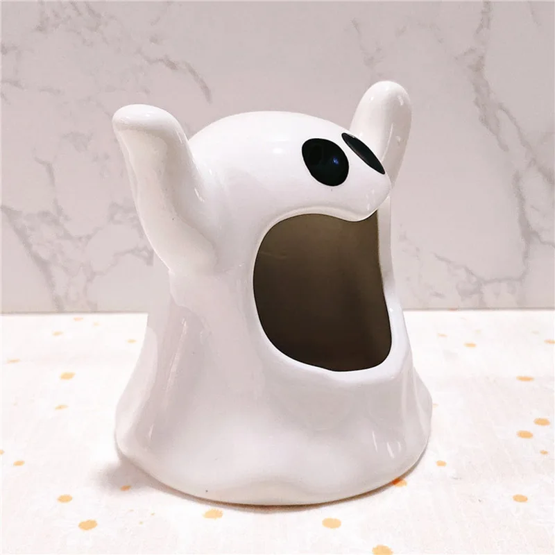 Ceramic Ashtray Personnalit Specter Ashtray Ghostly Strange Desktop Ghost Decoration Cigarette Ashes Storage Box Halloween Props