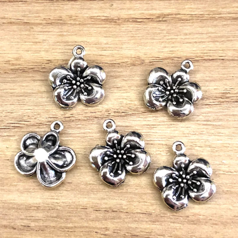 

30pcs 15*14mm Zinc alloy metal flower design pendants for jewelry findings HW3409