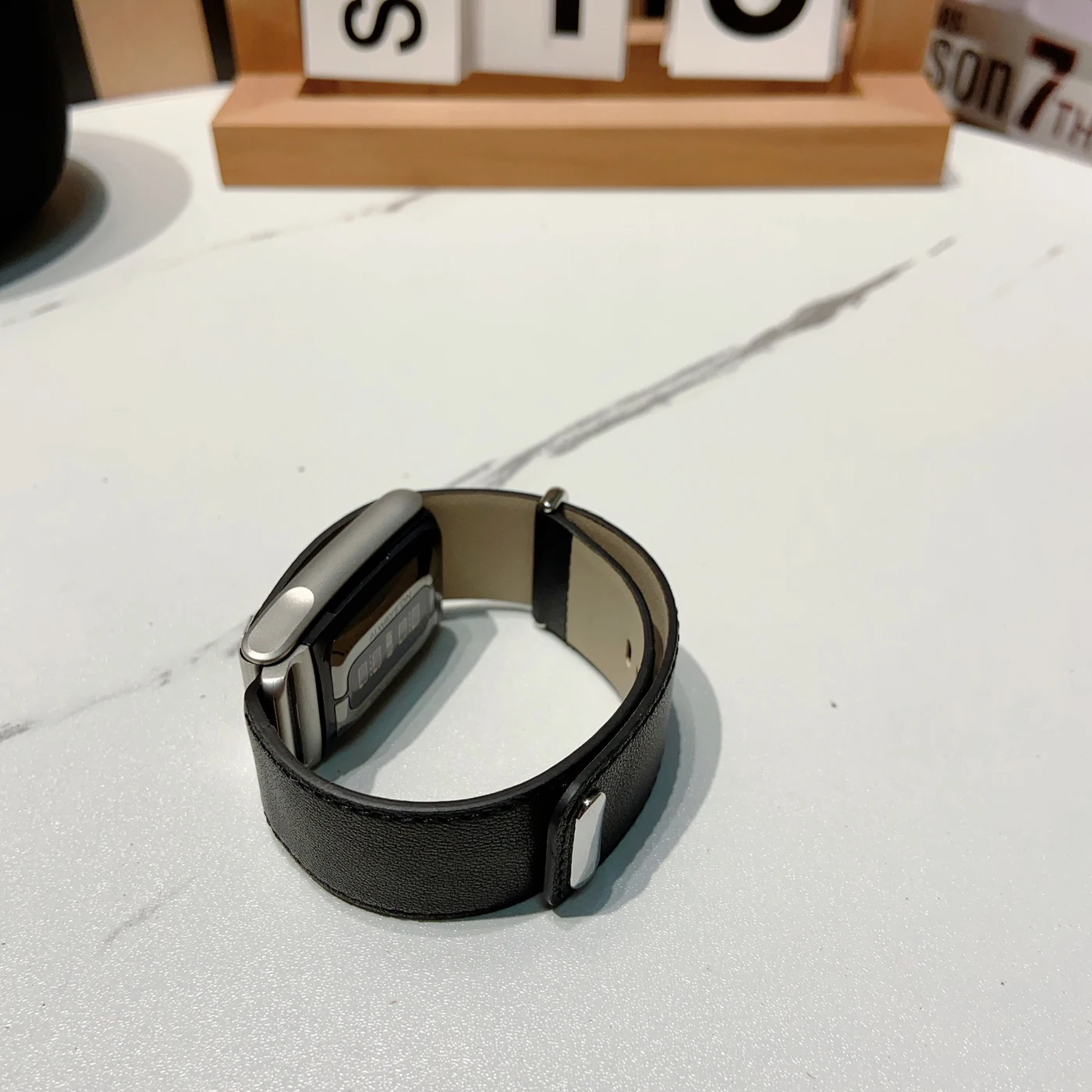 Suitable for whoop5.0ONE/PEAK/LIFE top layer cowhide strap official same style premium wristband with silver metal frame