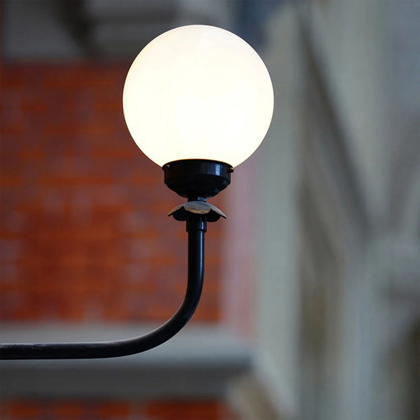 

2Pcs Acrylic Ball Lampshade Outdoor Lamp Cover Replacement Globe Light Globe Protector Waterproof Lamp Accessory