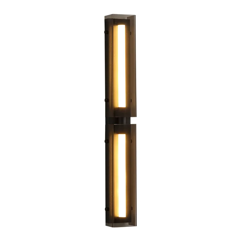 Prosta włoska lampa ścienna Minimalistyczna dekoracja w stylu influencera do sypialni, salonu, na ścianę tła, designerska listwa o tworzącej atmosferze.